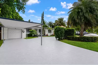 351 NE 117th St, Miami, FL 33161 - Photo 9