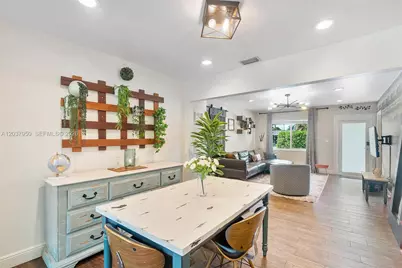 351 NE 117th St, Miami, FL 33161 - Photo 17