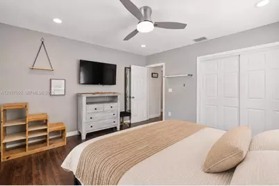 351 NE 117th St, Miami, FL 33161 - Photo 33