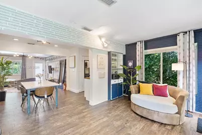 351 NE 117th St, Miami, FL 33161 - Photo 25