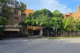2630 SW 28th St, Miami, FL 33133 - Photo 9