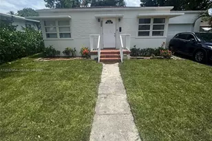 2434 Pierce St, Hollywood, FL 33020 - Photo 1