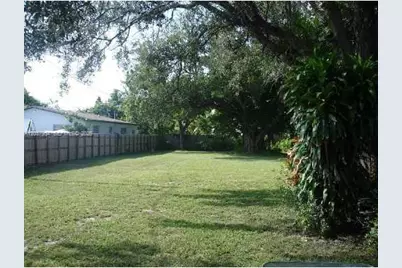 2434 Pierce St #2434, Hollywood, FL 33020 - Photo 3