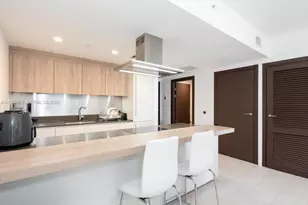 1000 Brickell Plaza, Miami, FL 33131 - Photo 7