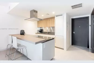 1000 Brickell Plz #2603, Miami, FL 33131 - Photo 23