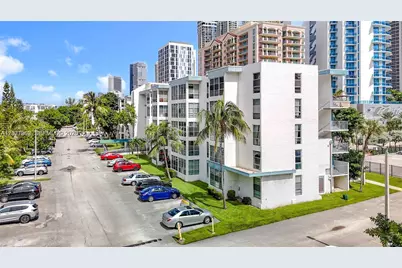 17560 Atlantic Blvd #501, Sunny Isles Beach, FL 33160 - Photo 3