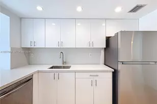 17560 Atlantic Blvd, Sunny Isles Beach, FL 33160 - Photo 19