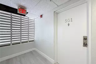 17560 Atlantic Blvd, Sunny Isles Beach, FL 33160 - Photo 9