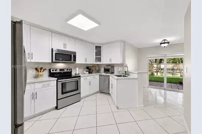 18536 NW 56th Pl, Miami Gardens, FL 33055 - Photo 13