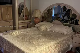 525 W 69th St, Hialeah, FL 33014 - Photo 11