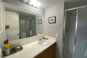 8861 Sunrise Lakes Blvd, Sunrise, FL 33322 - Photo 15