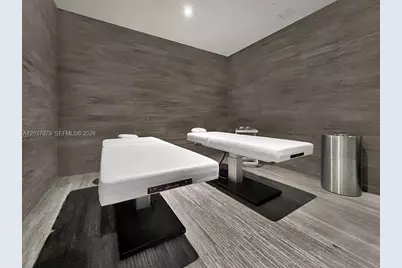 45 SW 9th St #1609, Miami, FL 33130 - Photo 31