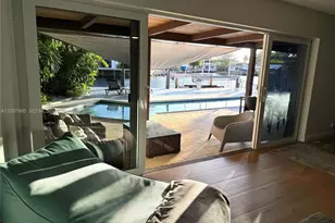 2100 NE 24th St, Wilton Manors, FL 33305 - Photo 13