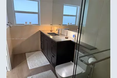 2100 NE 24th St, Wilton Manors, FL 33305 - Photo 39
