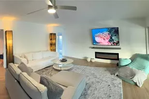 2100 NE 24th St, Wilton Manors, FL 33305 - Photo 5