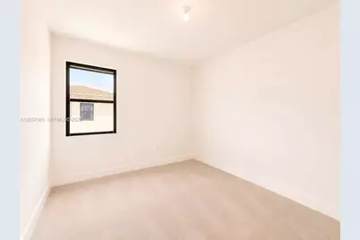 8185 NW 42nd St #8185, Doral, FL 33166 - Photo 13