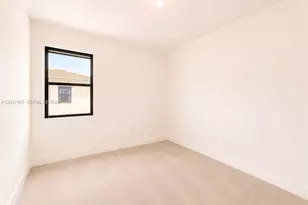 8185 NW 42nd St, Doral, FL 33166 - Photo 13
