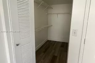 5091 NW 7th St, Miami, FL 33126 - Photo 17