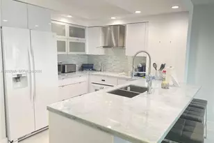 6917 Collins Ave, Miami Beach, FL 33141 - Photo 5