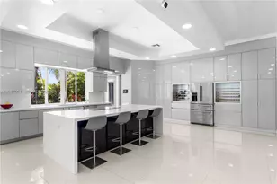 11900 Griffing Blvd, Biscayne Park, FL 33161 - Photo 9