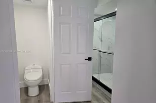 1280 S Alhambra Circle, Coral Gables, FL 33146 - Photo 17