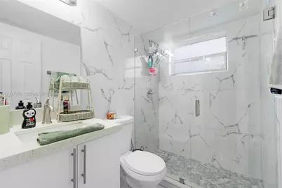 1131 SW 7th St, Miami, FL 33130 - Photo 21