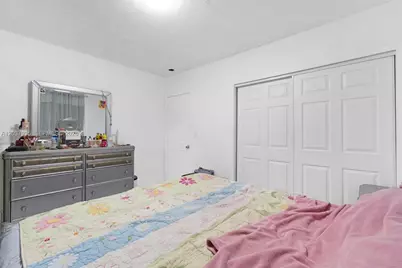1131 SW 7th St, Miami, FL 33130 - Photo 11