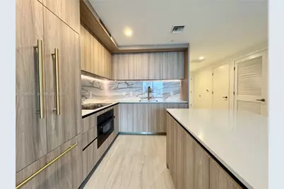 77 SE 5th St #4002, Miami, FL 33131 - Photo 7