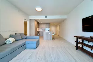 77 SE 5th St, Miami, FL 33131 - Photo 11