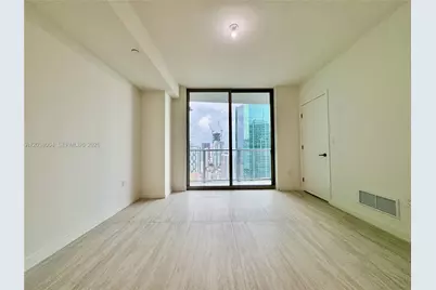 77 SE 5th St #4002, Miami, FL 33131 - Photo 15