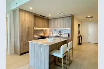77 SE 5th St #4002, Miami, FL 33131 - Photo 5