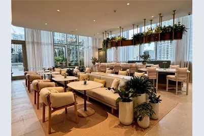 77 SE 5th St #4002, Miami, FL 33131 - Photo 3