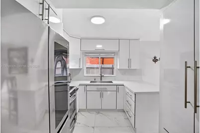 14102 SW 167th Ter #14102, Miami, FL 33177 - Photo 5