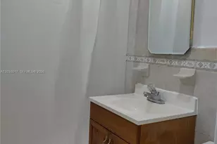 265 NW 190th St, Miami Gardens, FL 33169 - Photo 9