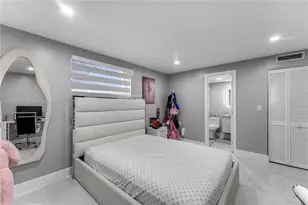 15470 SW 82nd Ln, Miami, FL 33193 - Photo 11