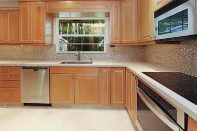 1030 Polk St #1030, Hollywood, FL 33019 - Photo 11