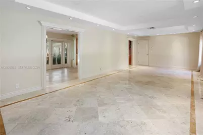 1030 Polk St #1030, Hollywood, FL 33019 - Photo 3