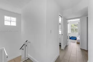460 NW 86th Pl, Miami, FL 33126 - Photo 23