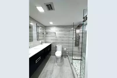 18000 NW 68th Ave #314-A, Hialeah, FL 33015 - Photo 19