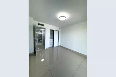 18000 NW 68th Ave #314-A, Hialeah, FL 33015 - Photo 7