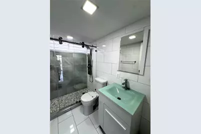 18000 NW 68th Ave #314-A, Hialeah, FL 33015 - Photo 11