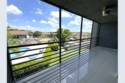 18000 NW 68th Ave #314-A, Hialeah, FL 33015 - Photo 23