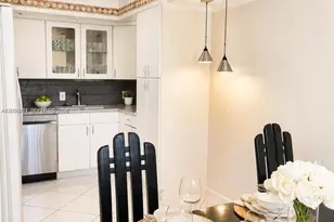 2050 Newcastle C, Boca Raton, FL 33434 - Photo 3