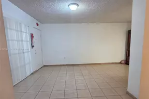2560 W 60th St, Hialeah, FL 33016 - Photo 9