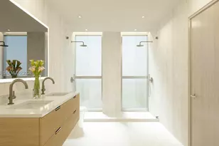 250 Collins Ave, Miami Beach, FL 33139 - Photo 15