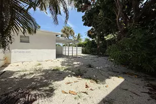 600 NW 116th Terrace, Miami, FL 33168 - Photo 3