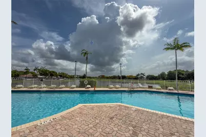20811 NW 3rd Ln, Pembroke Pines, FL 33029 - Photo 47