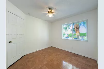 20811 NW 3rd Ln, Pembroke Pines, FL 33029 - Photo 41