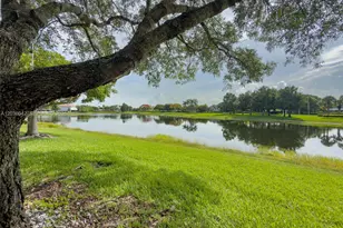 20811 NW 3rd Ln, Pembroke Pines, FL 33029 - Photo 19
