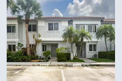 20811 NW 3rd Ln, Pembroke Pines, FL 33029 - Photo 3